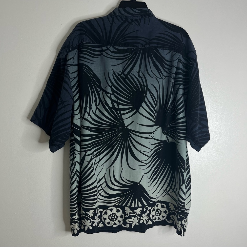 Tommy Bahama 100% SILK Mens Button Up Short Sleeve Shirt Hawaiian Print Casual L - Picture 3 of 11